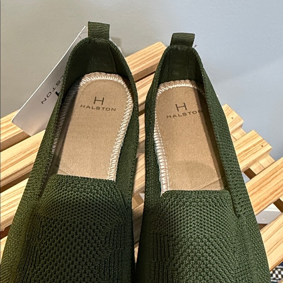 HP🌈 BNWT! H Halston Olive Green Fabric Women’s Loafers HH - Deniero Size 7 - Picture 11 of 13